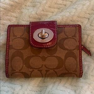 ❌SOLD❌Coach Signature Pink wallet
